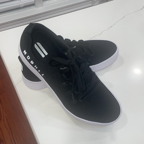 Brand new never wear! I love them but it was a little tight on my foot. - Picture 5 of 5